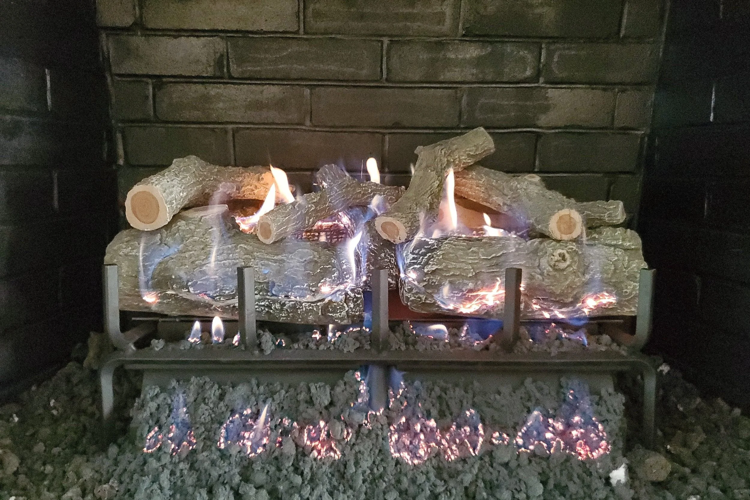 Fireplace 2.jpg