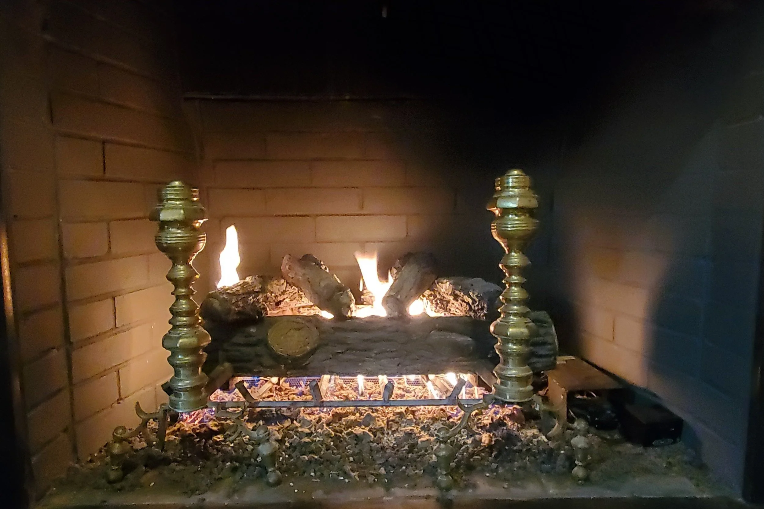 Fireplace 3.jpg