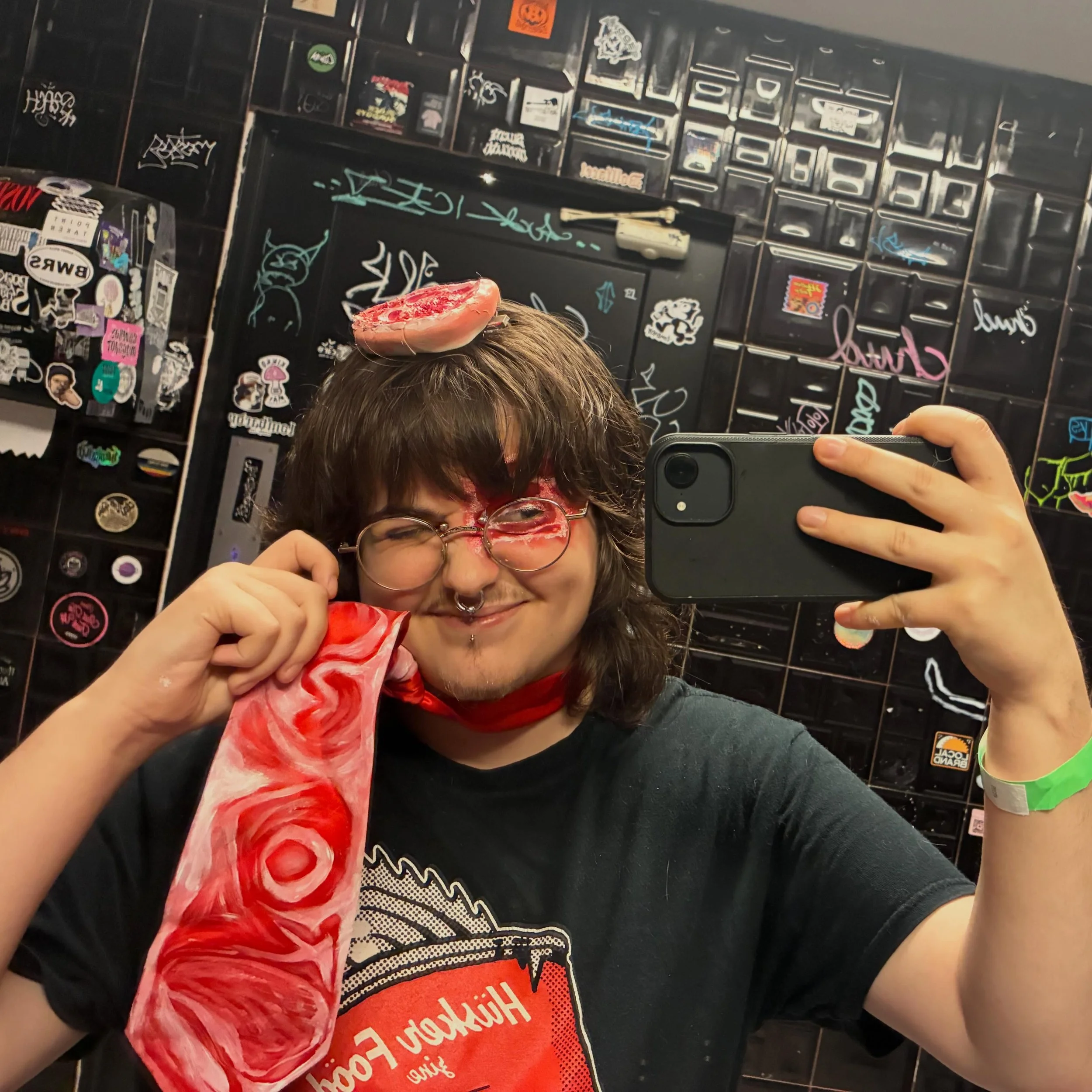 Got to celebrate Kyle Birthday Eve with my favorite silly band @outsidedogband and my favorite silly friends. Happy Chipped Beef EP release to those who celebrate!