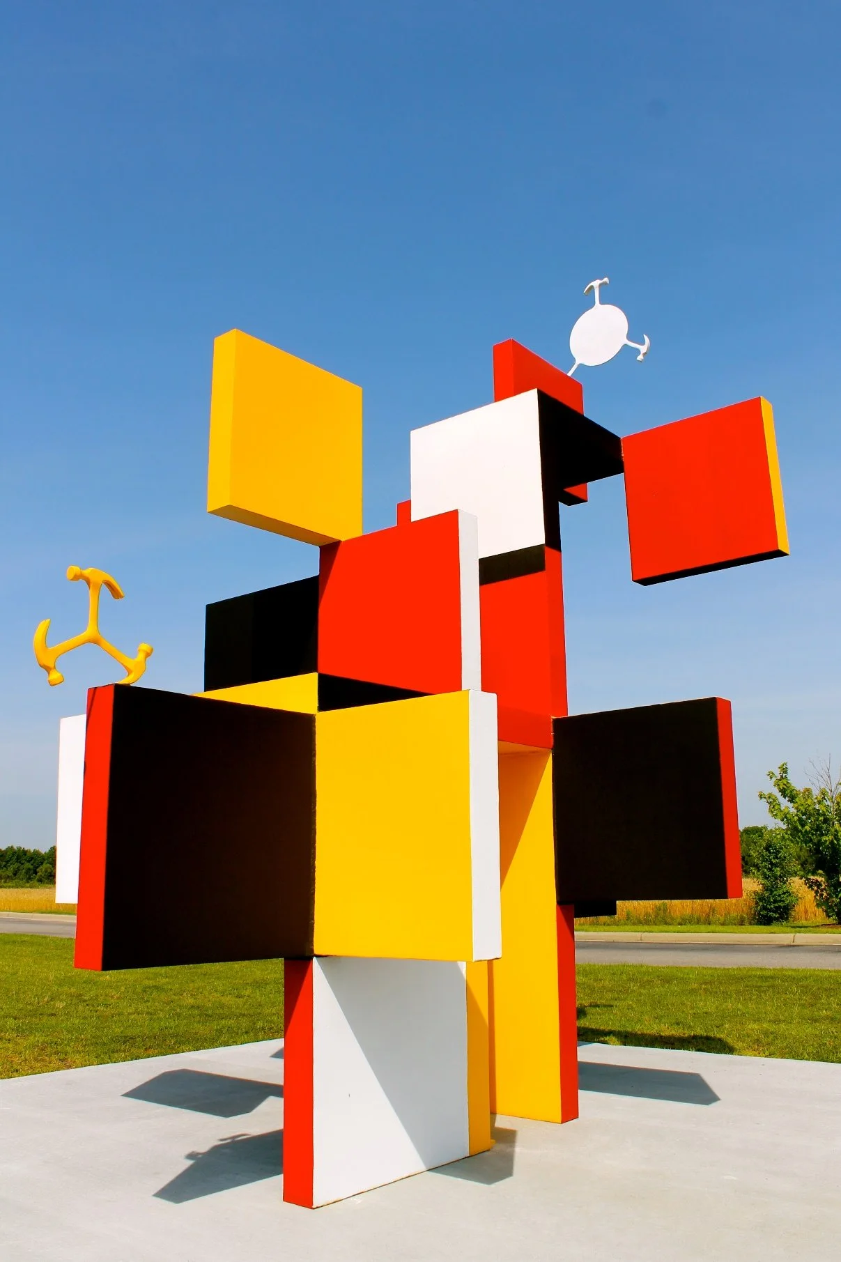 13 Oil Paint on Fabricated Steel/ Advanced Sculpture	2017	HWD 13x6x8 ft