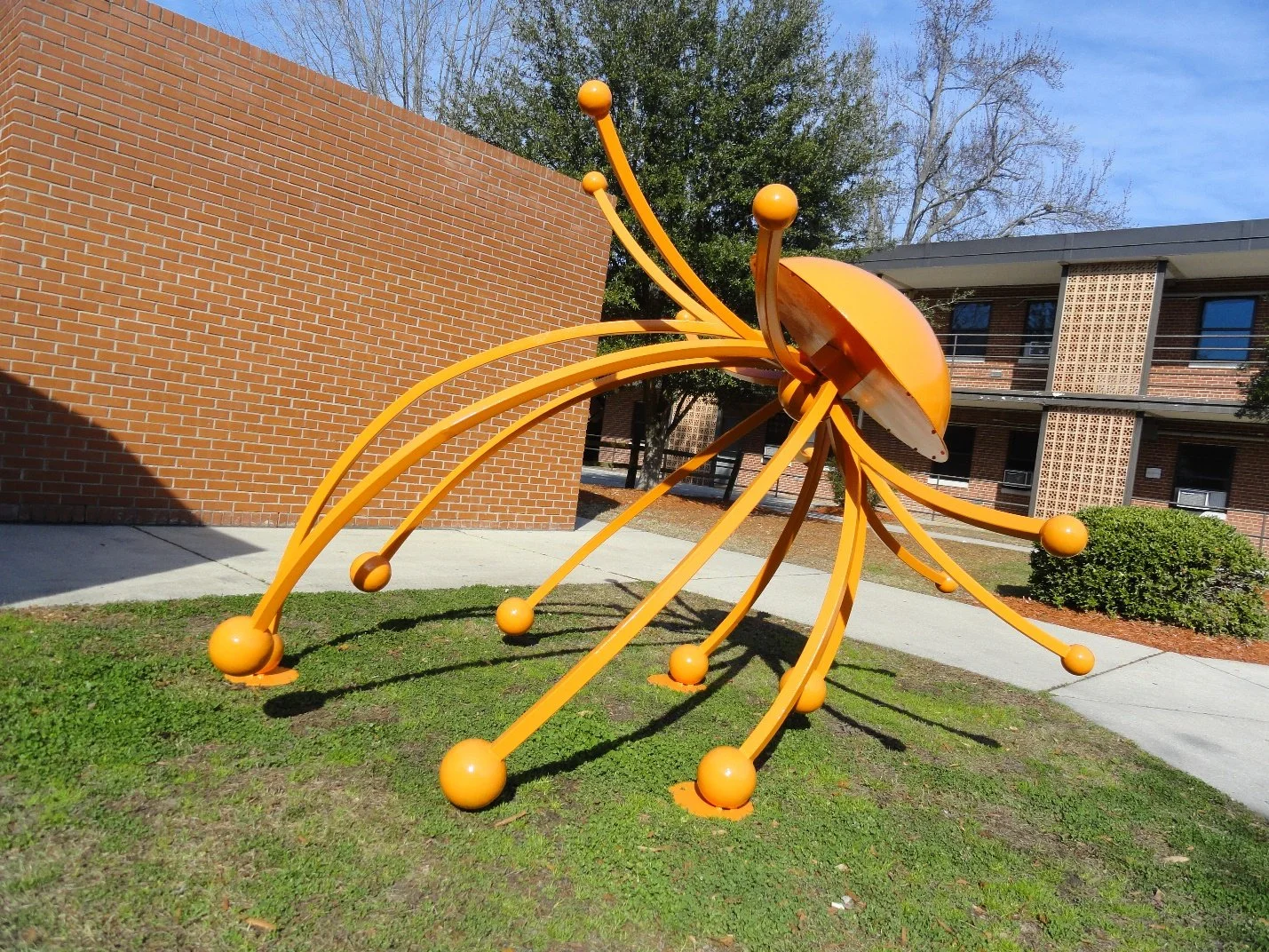 18 Oil Paint on Fabricated Steel and Acrylic Dome/ Advanced Sculpture 2009	HWD 5x8x5 ft