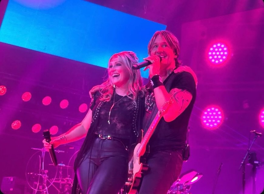 August in Australia was nothing short of ✨pure magic!✨ A huge thank you to @keithurban &amp; crew for having me along for another part of the #HighandAlive ride!