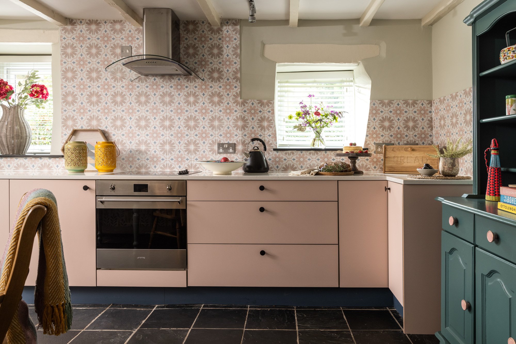 Polclay Kitchen for Bosinver Holiday Cottages