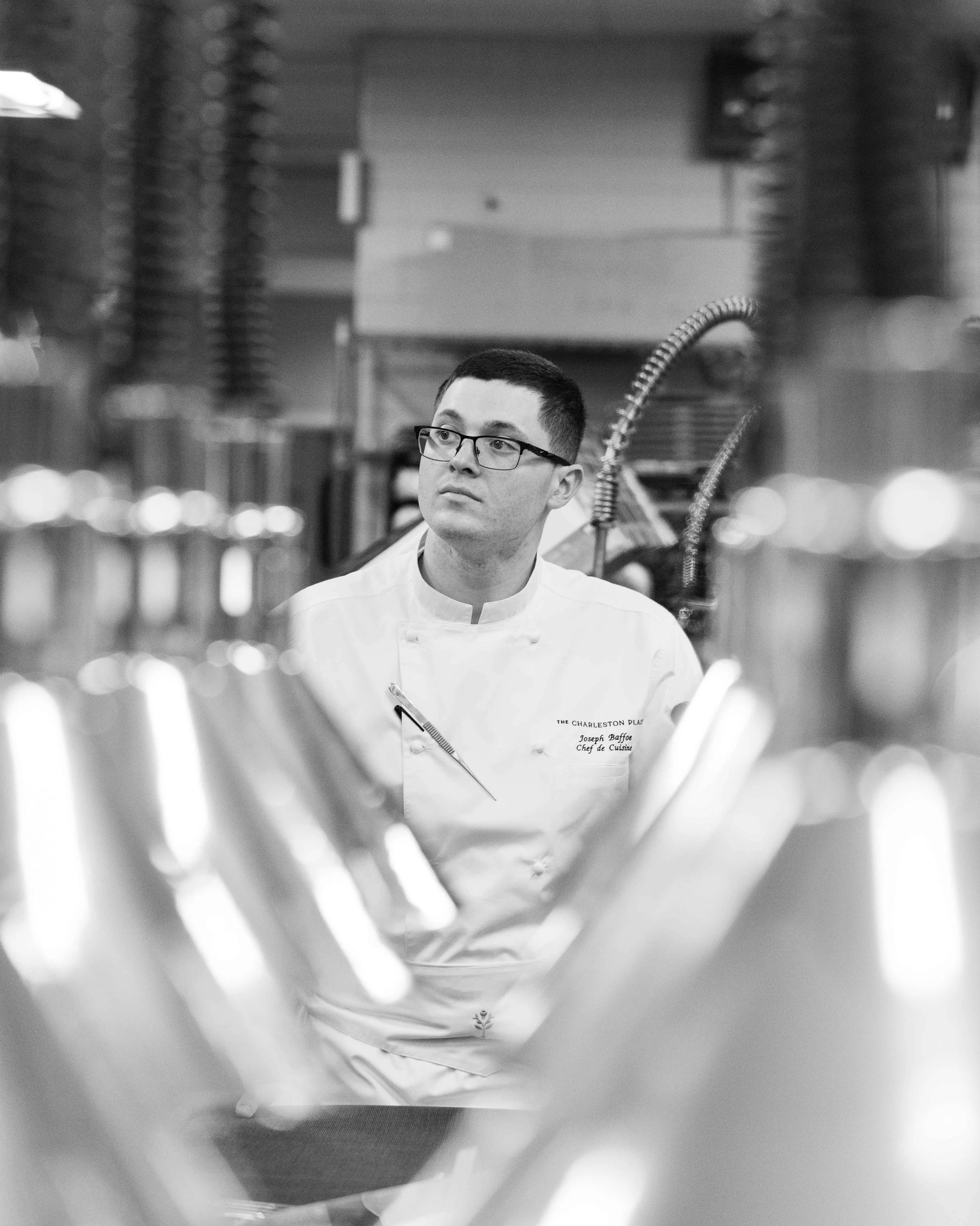 CDC Joey Baffs in the kitchen for guest chef collaboration with Sean Brock at Daniel Humm x The Charleston Place popup powered by Resy. Food and lifestyle photography for Daniel Humm x The Charleston Place in Charleston, South Carolina.

Studio Lou i