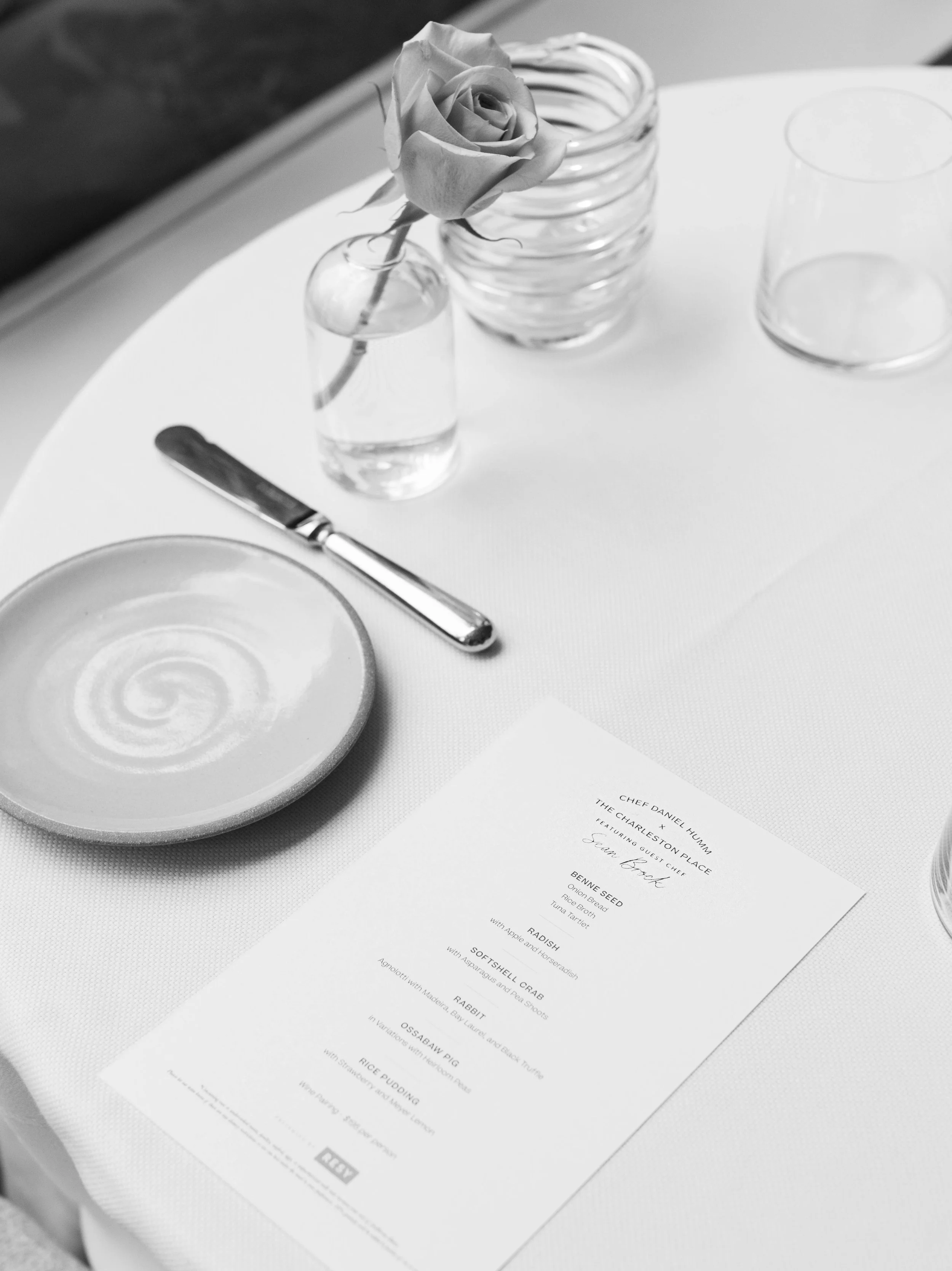 Tablescape for guest chef collaboration with Sean Brock at Daniel Humm x The Charleston Place popup powered by Resy. Food and lifestyle photography for Daniel Humm x The Charleston Place in Charleston, South Carolina.

Studio Lou is a food, restauran