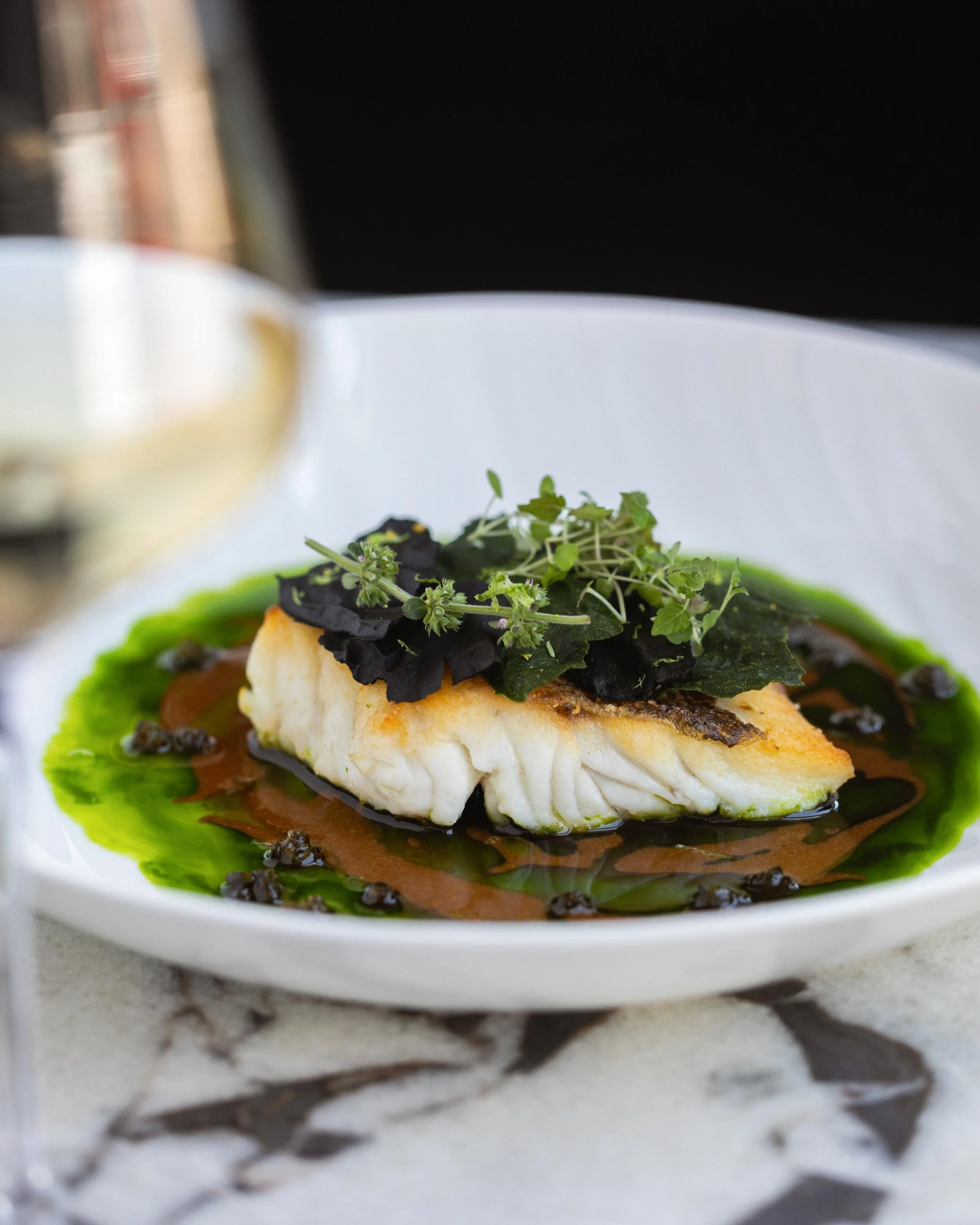 Shot for La Vetta. Michelin starred chef Michele Minchillo and his culinary creations and team in the kitchen. 

Studio Lou provides food and beverage photography, fine dining photography, restaurant photography, interior photography, art photography