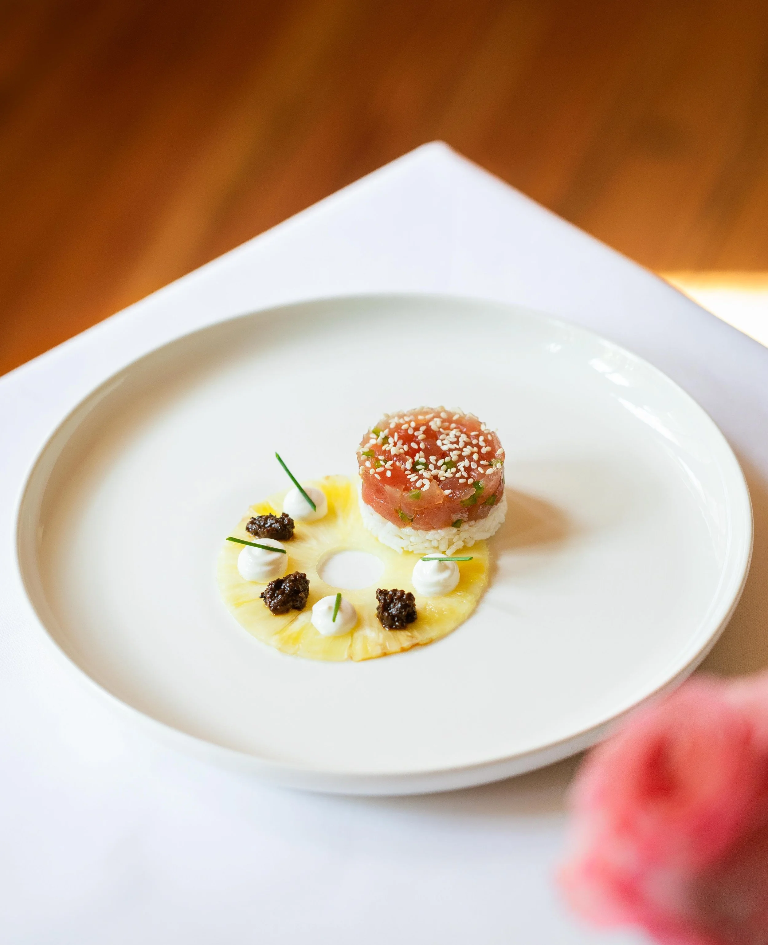 Food and restaurant photography for Circa 1886 by Chef Marc Collins in Charleston South Carolina.

Studio Lou provides food and beverage photography, fine dining photography, restaurant photography, interior photography, art photography, luxury food 