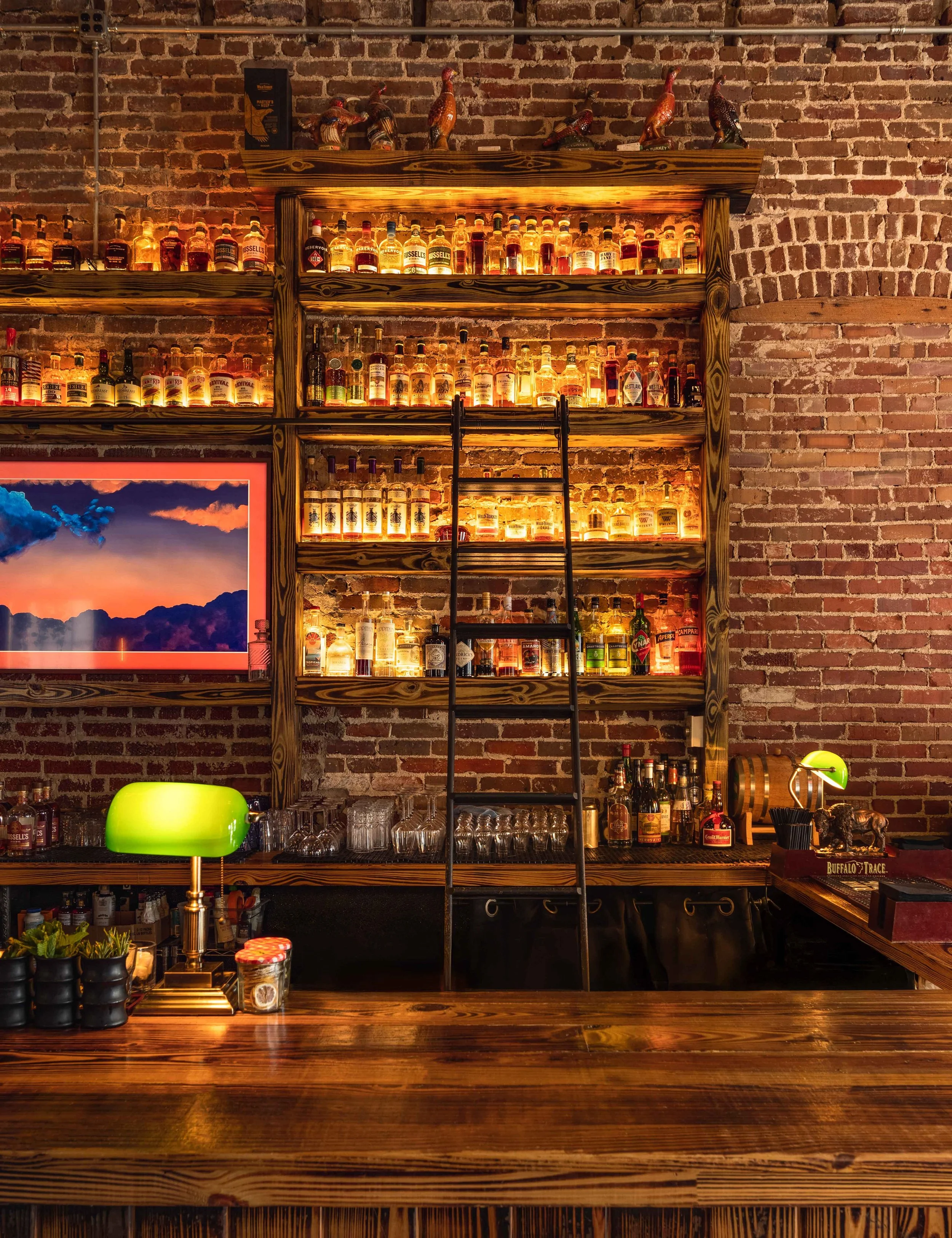 Interior photography for Paddock & Whisky in Park Circle, North Charleston, South Carolina.

Studio Lou is a food, restaurant, interior, and lifestyle photographer based out of Charleston, South Carolina and servicing clients in Savannah Georgia, Col