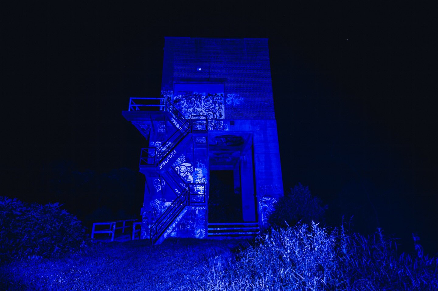 Dam

#scary #photography #grunge #avantarte #weheartit #ifyouleave #arte #noicemag  #grungeaesthetics #thetaxcollection #dreamermagazine #abandoned #grungephotography #somewheremagazine #imaginarymagnitude #gominimalmag #onbooooooom #oftheafternoon #