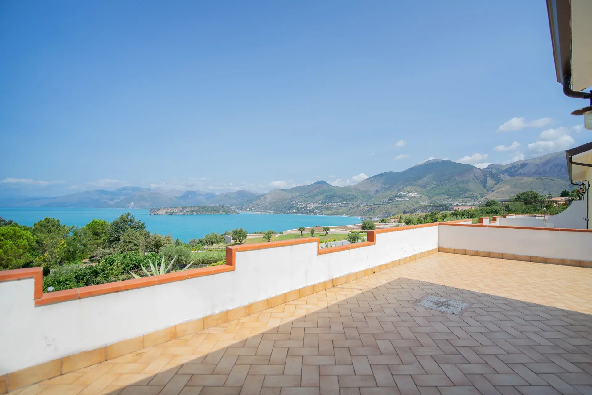 italy property 3.png