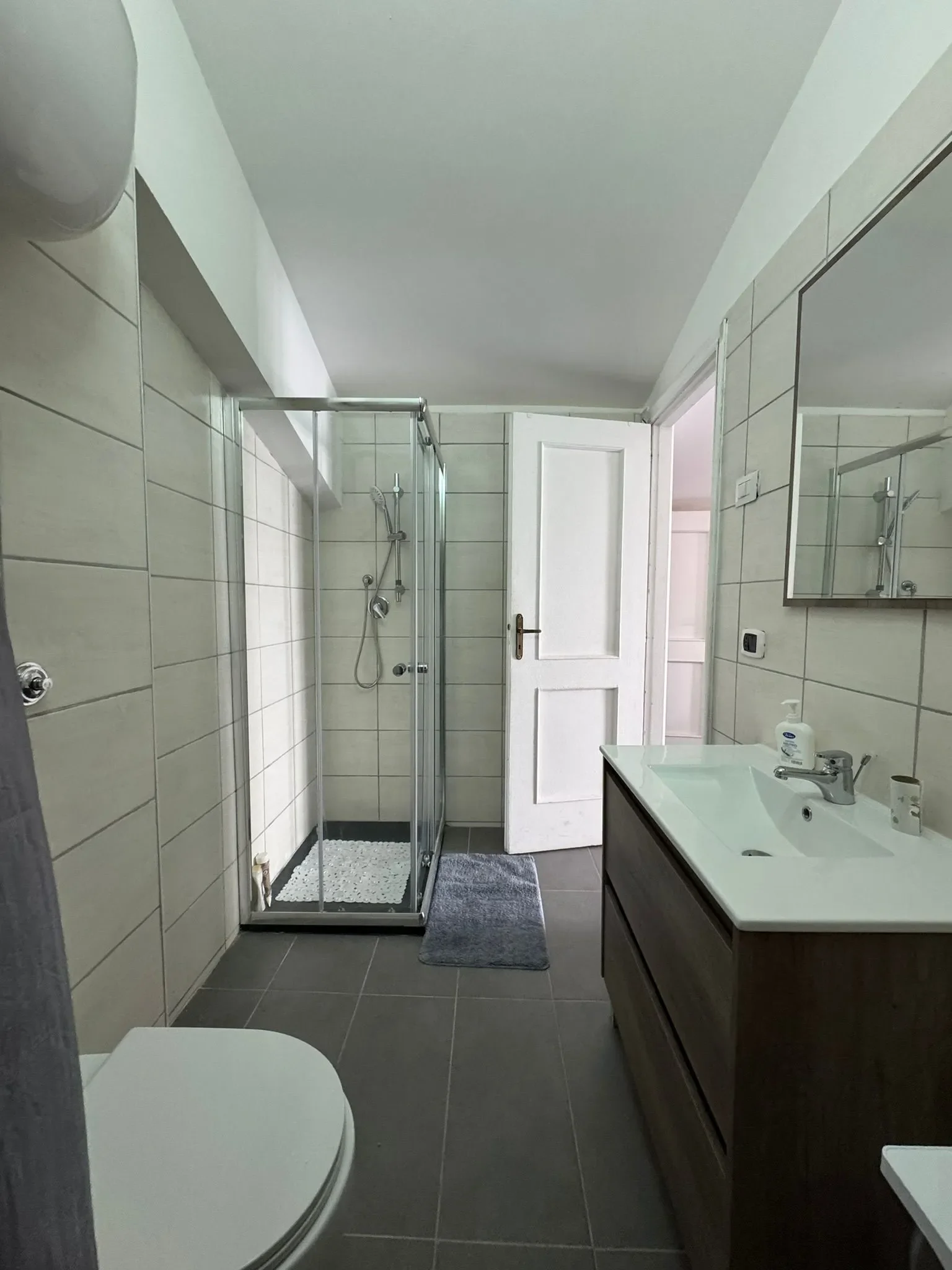 2-bedroom 2-bathroom apartment | Sea and mountain views | Furnished | €125,000 (AU$209,000)