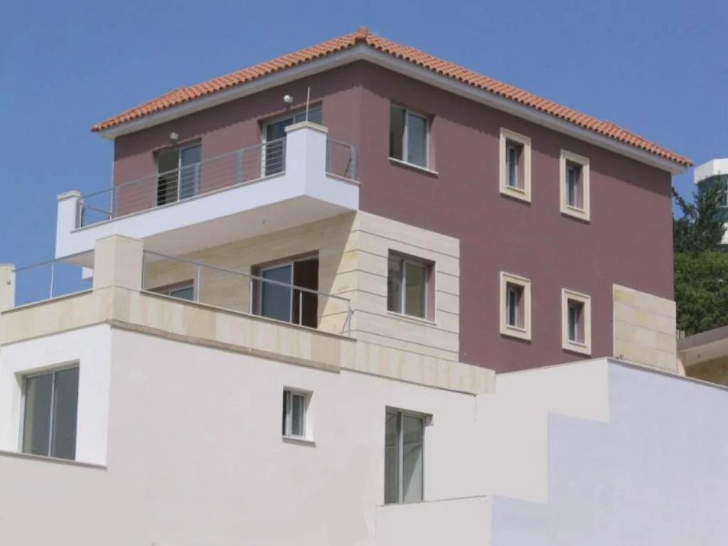 2-bedroom 2-bathroom penthouse with sea view | Fully furnished | Built in 2023 | € 298,000 (AU$498,000)