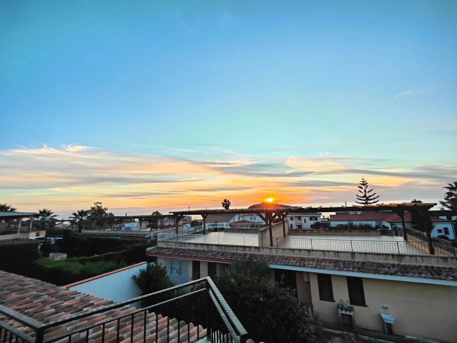 2-bedroom 1-bathroom villa with 75 square-metre paved solarium offering panoramic sea and mountain views | Garden | €175,000 (AU$292,000)