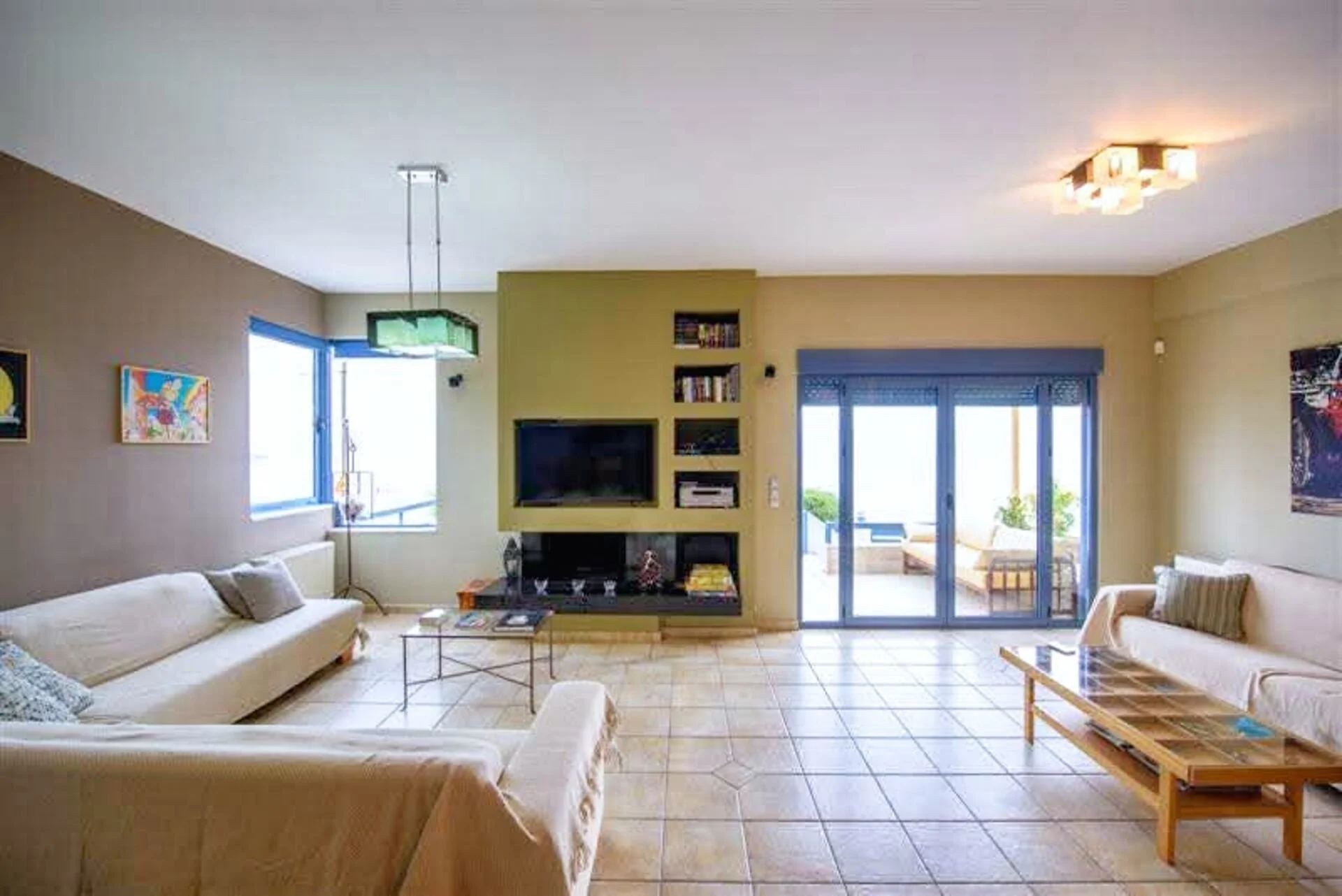 4-bedroom 3-bathroom villa on the sea | Fully furnished | €320,000 (AU$665,000)