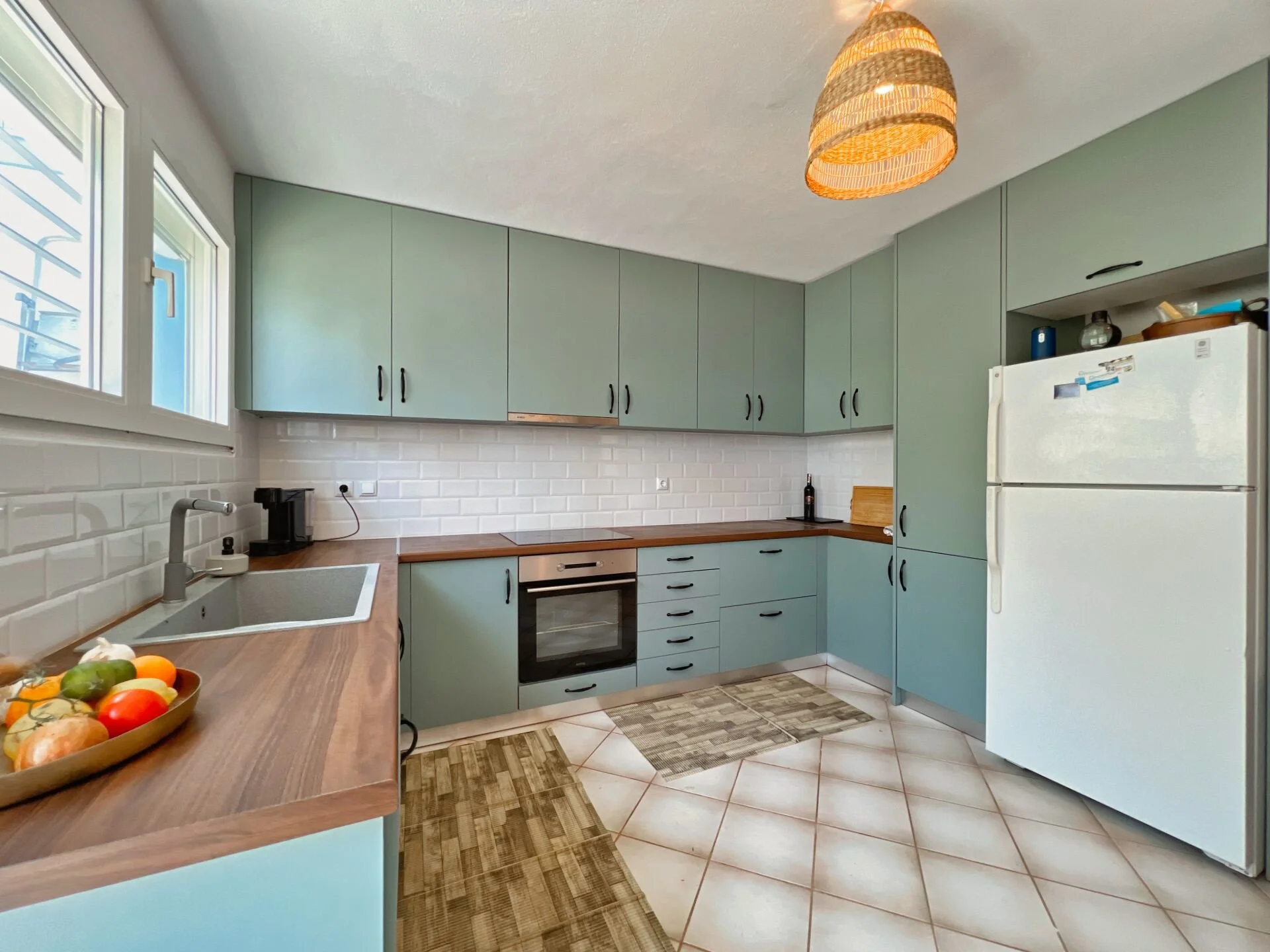 4-bedroom 3-bathroom detached house with panoramic sea views | Fully furnished | €400,000 (AU$700,000)