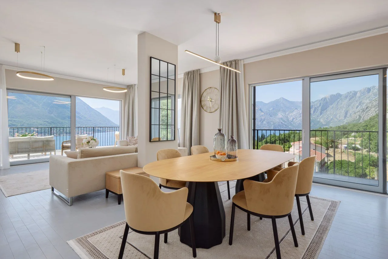 3-bedroom 3-bathroom apartment 158 m2  | Breathtaking sea views | Large terrace | Fully furnished | Rooftop Pool | €595,000 (AU$994,000)