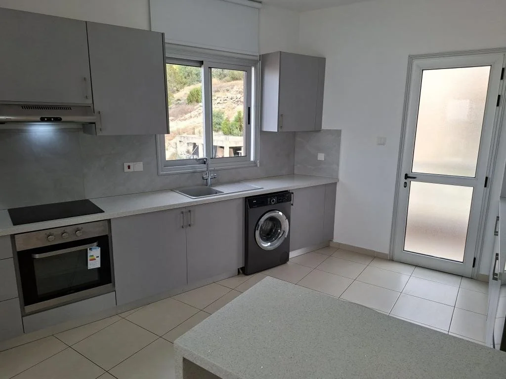 2-bedroom 2-bathroom penthouse with sea view | Fully furnished | Built in 2023 | € 298,000 (AU$498,000)
