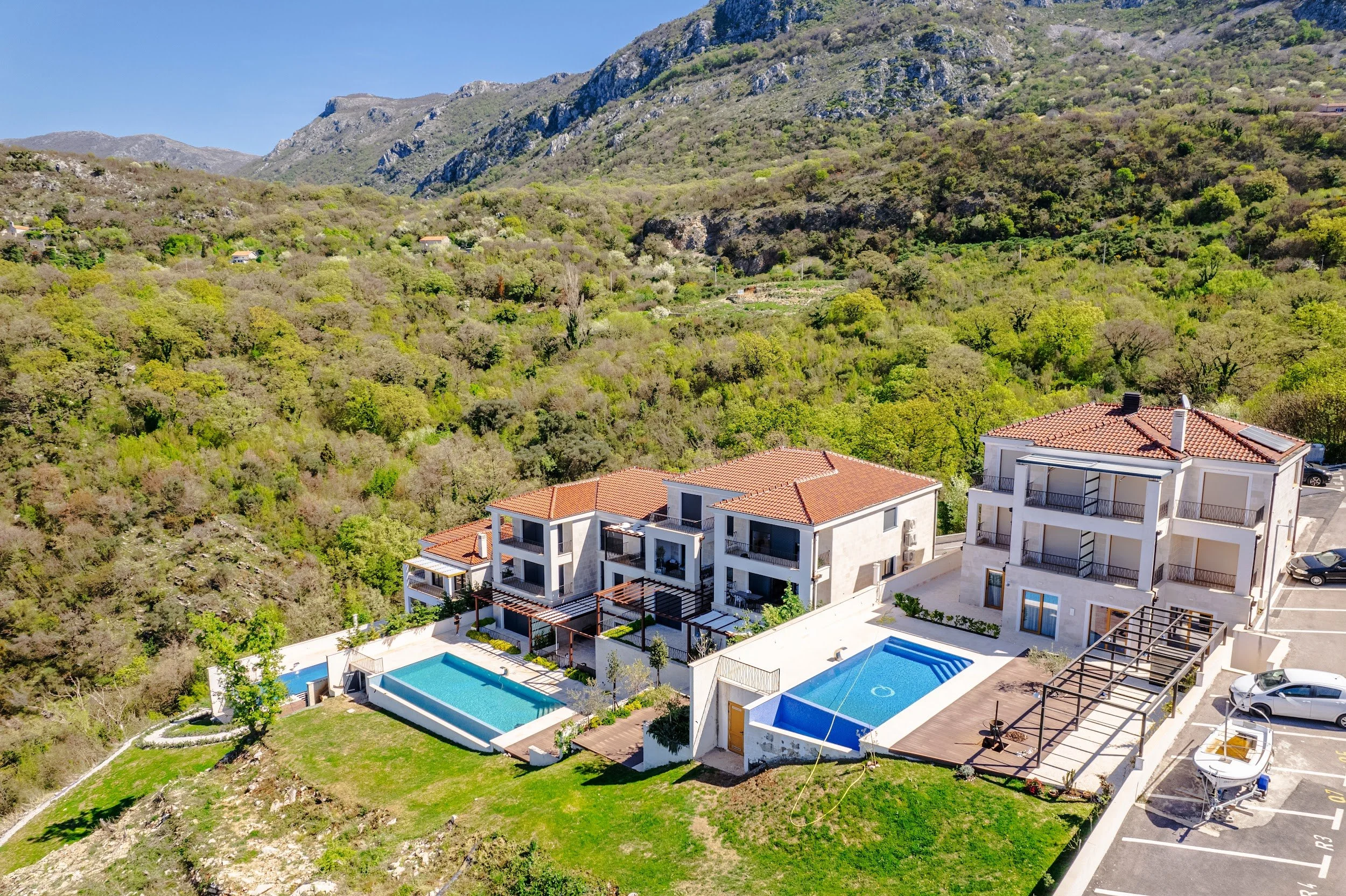 3-Bedroom 2-bathroom apartment | Unobstructed views of sea and Montenegrin coastline | Fully furnished | Large swimming pool for residents | € 445,000 (AU$743,000)