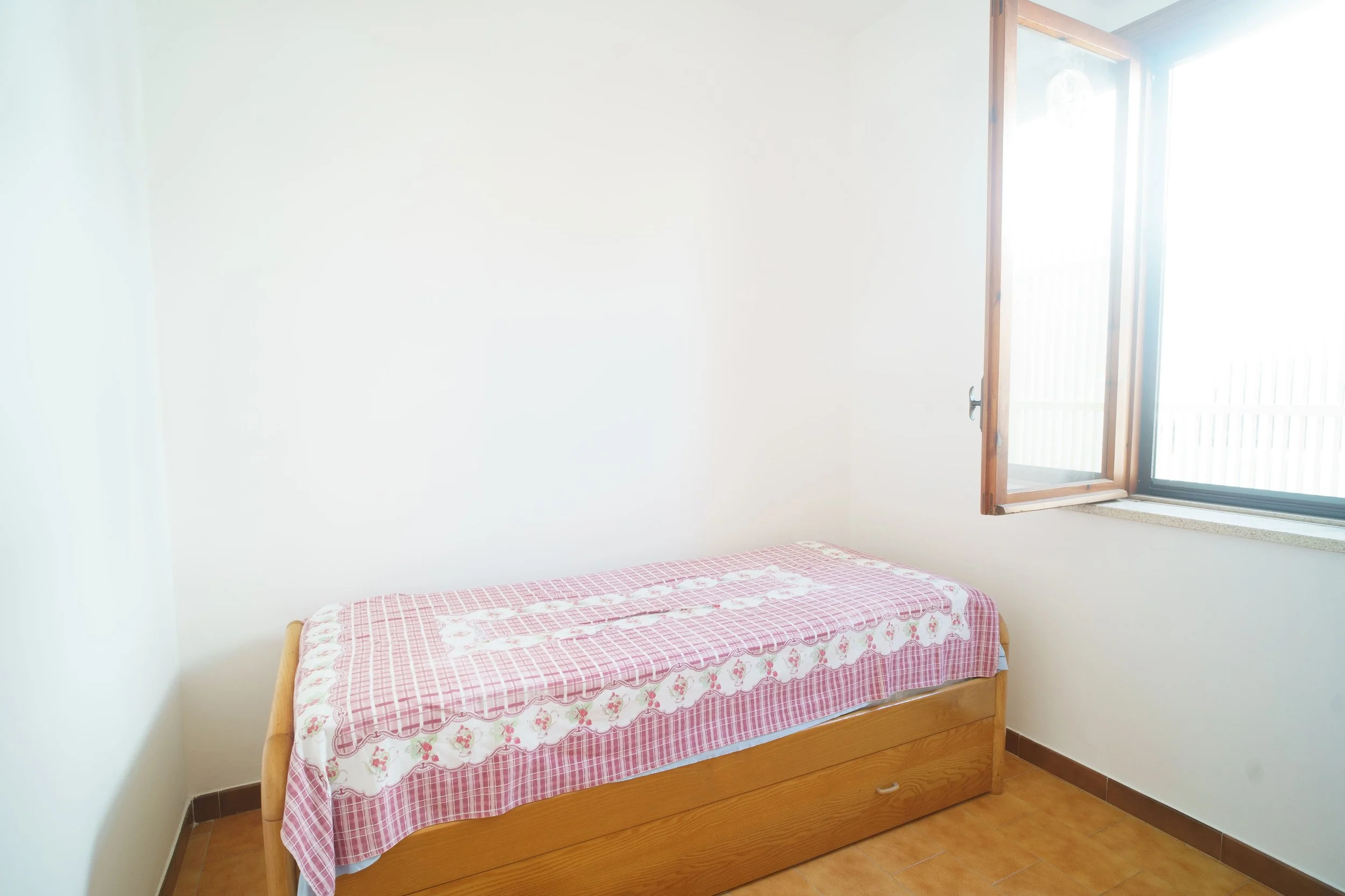 2-bedroom 1-bathroom ground floor apartment | Completely renovated in 2023 | Private garden | Share parking space | Fully furnished | Just minutes from the centre and sea | € 65,000 (AU$109,000)
