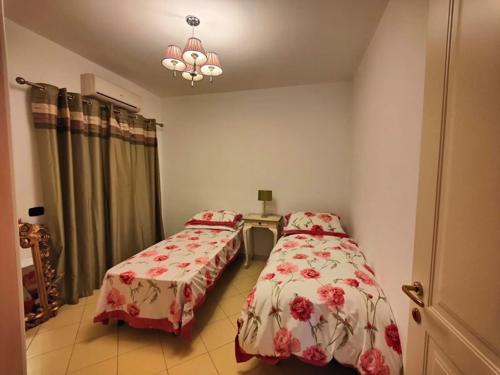 2-bedroom 1-bathroom villa with 75 square-metre paved solarium offering panoramic sea and mountain views | Garden | €175,000 (AU$292,000)