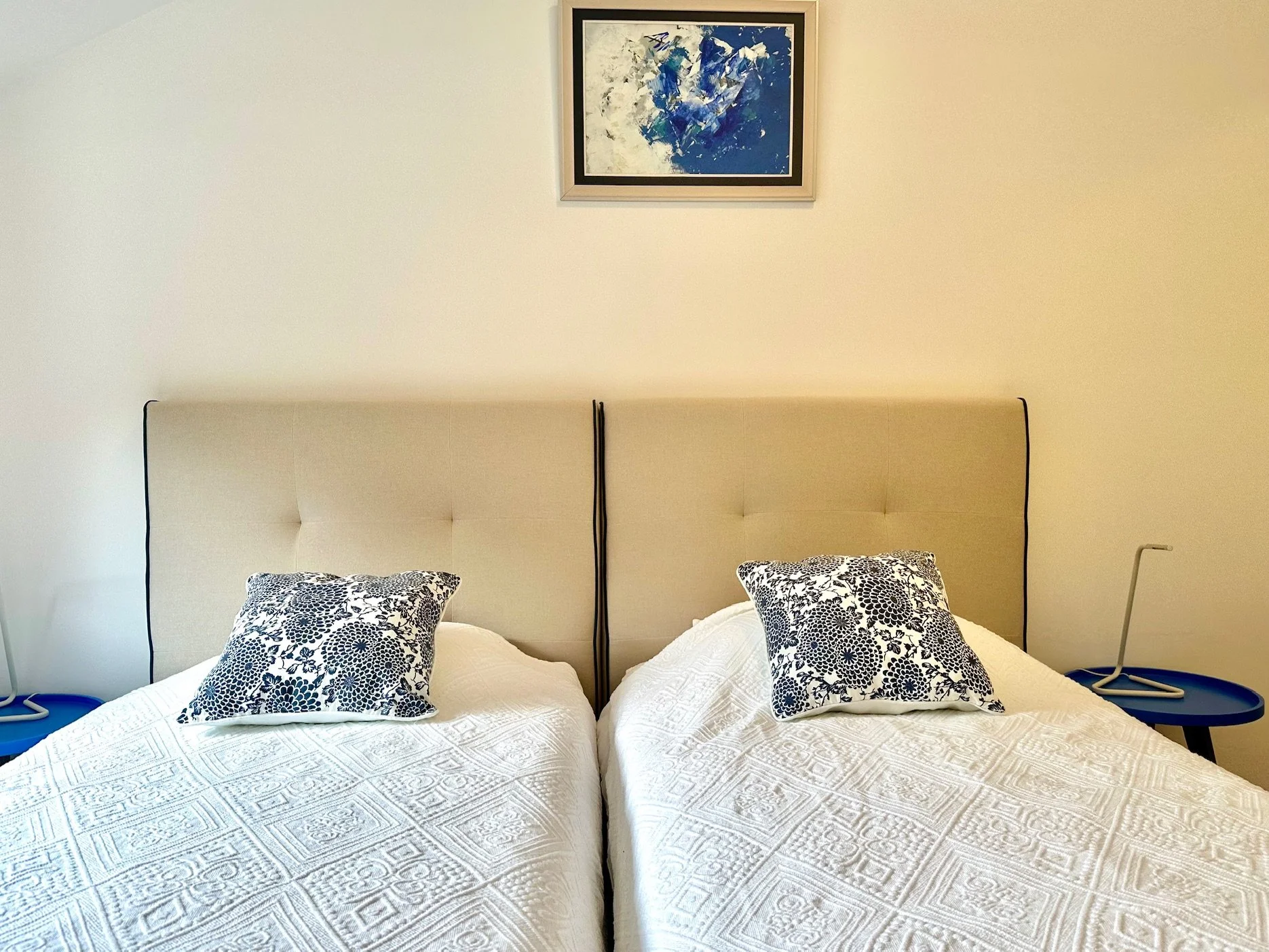 2-bedroom 2-bathroom penthouse in exclusive gated community | Generously sized terrace offering stunning panoramic views of sea and mountains | Fully furnished | Shared pool and on-site spa facilities | Kid’s playground |  €349,000 (AU$579,000)