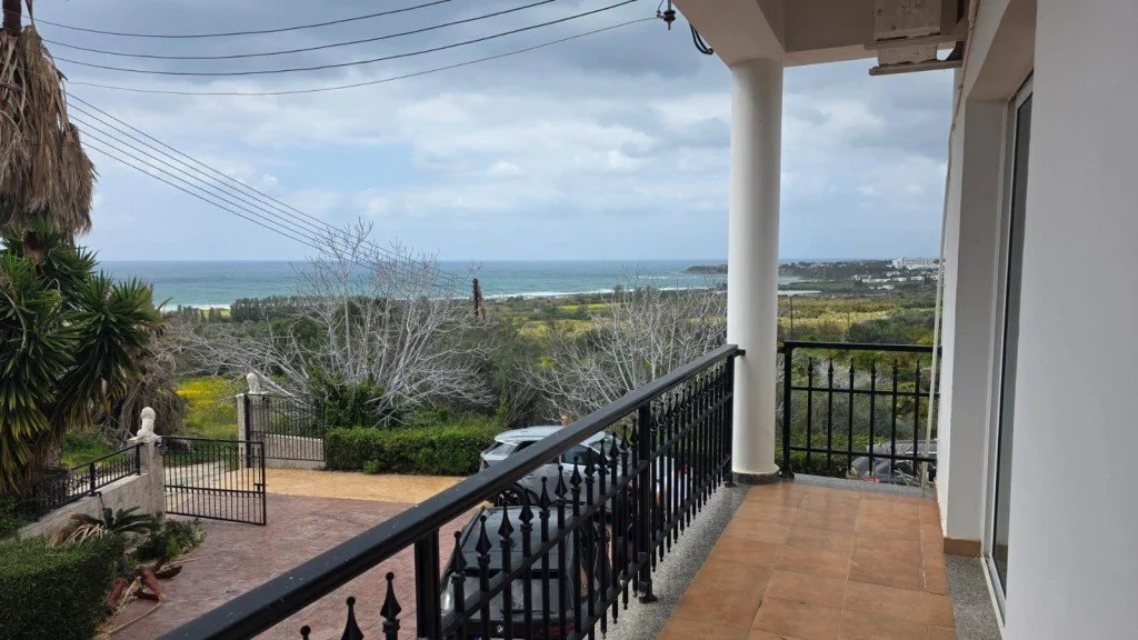 5-bedroom 4-bathroom house on 5,018 m2 land | Panoramic sea views | Pool  Landscaped garden with outdoor seating area with pergola | €1,100,000 (AU$1,837,000)
