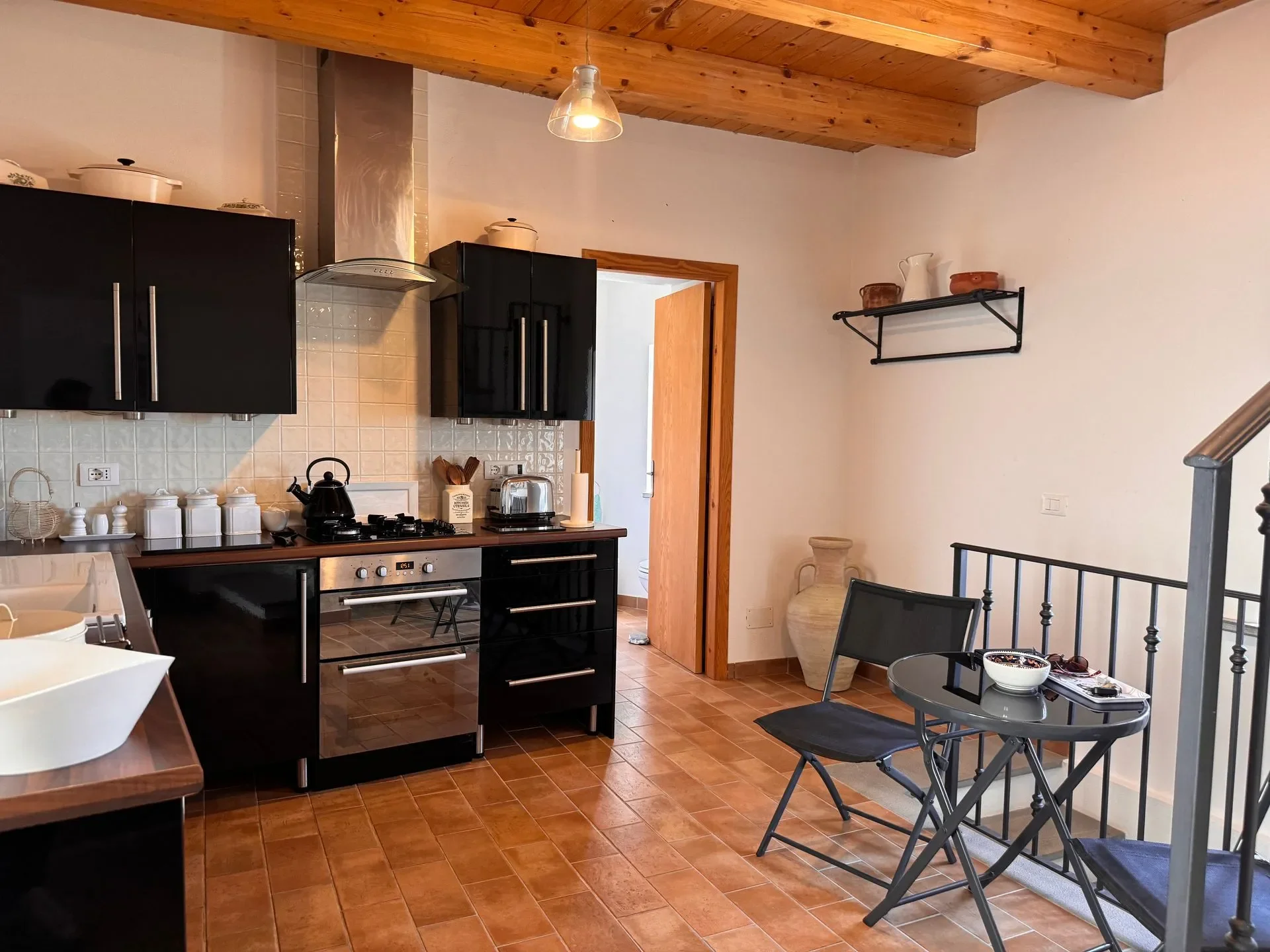 3-level villa 3-bedrooms 3-bathrooms | Completely renovated 2011 | Fully furnished | Sea and mountain views | Cellar | €180,000 (AU$301,000)