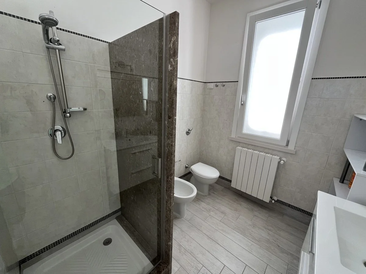 4-bedroom 2-bathroom villa 157m2 | Breathtaking sea and mountain views | Garden with a 50m2 terrace | €390,000 (AU$651,000)