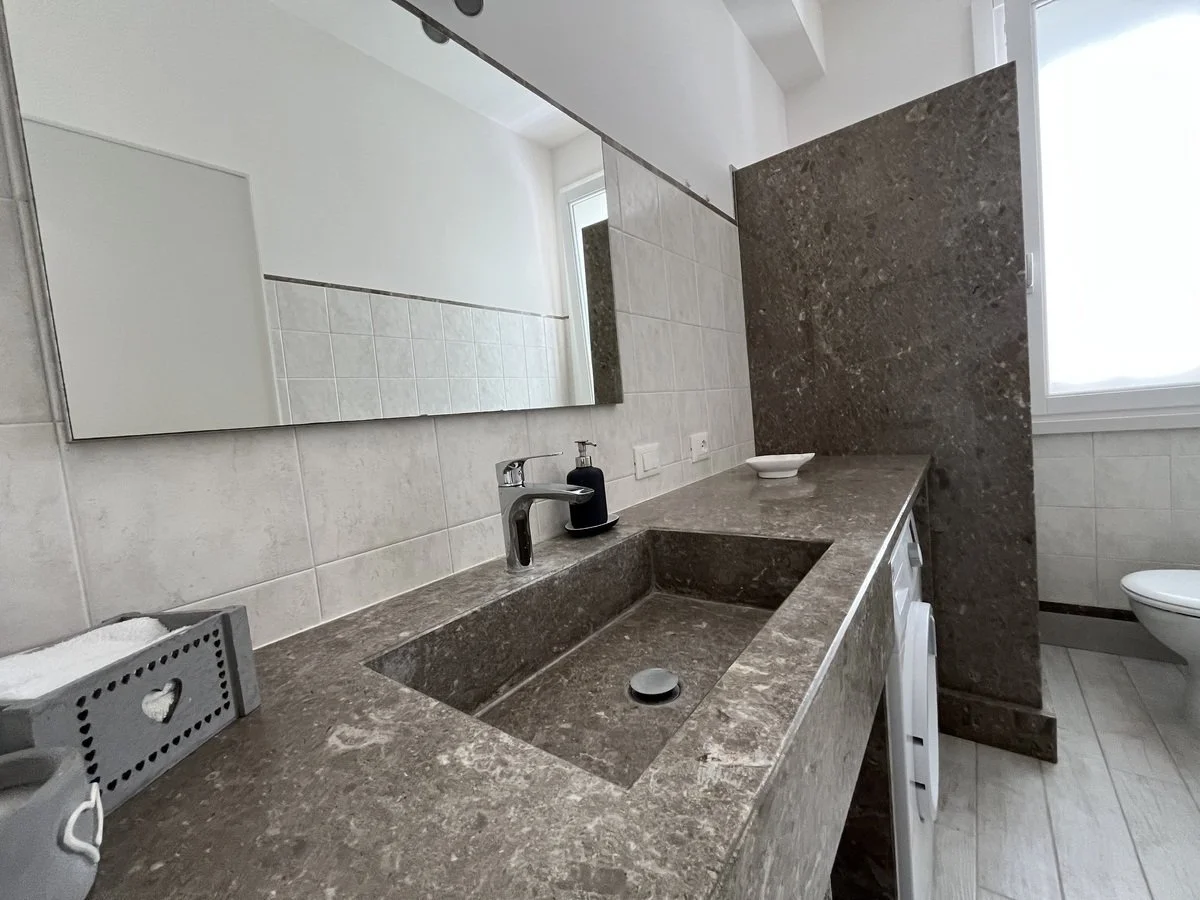 4-bedroom 2-bathroom villa 157m2 | Breathtaking sea and mountain views | Garden with a 50m2 terrace | €390,000 (AU$651,000)