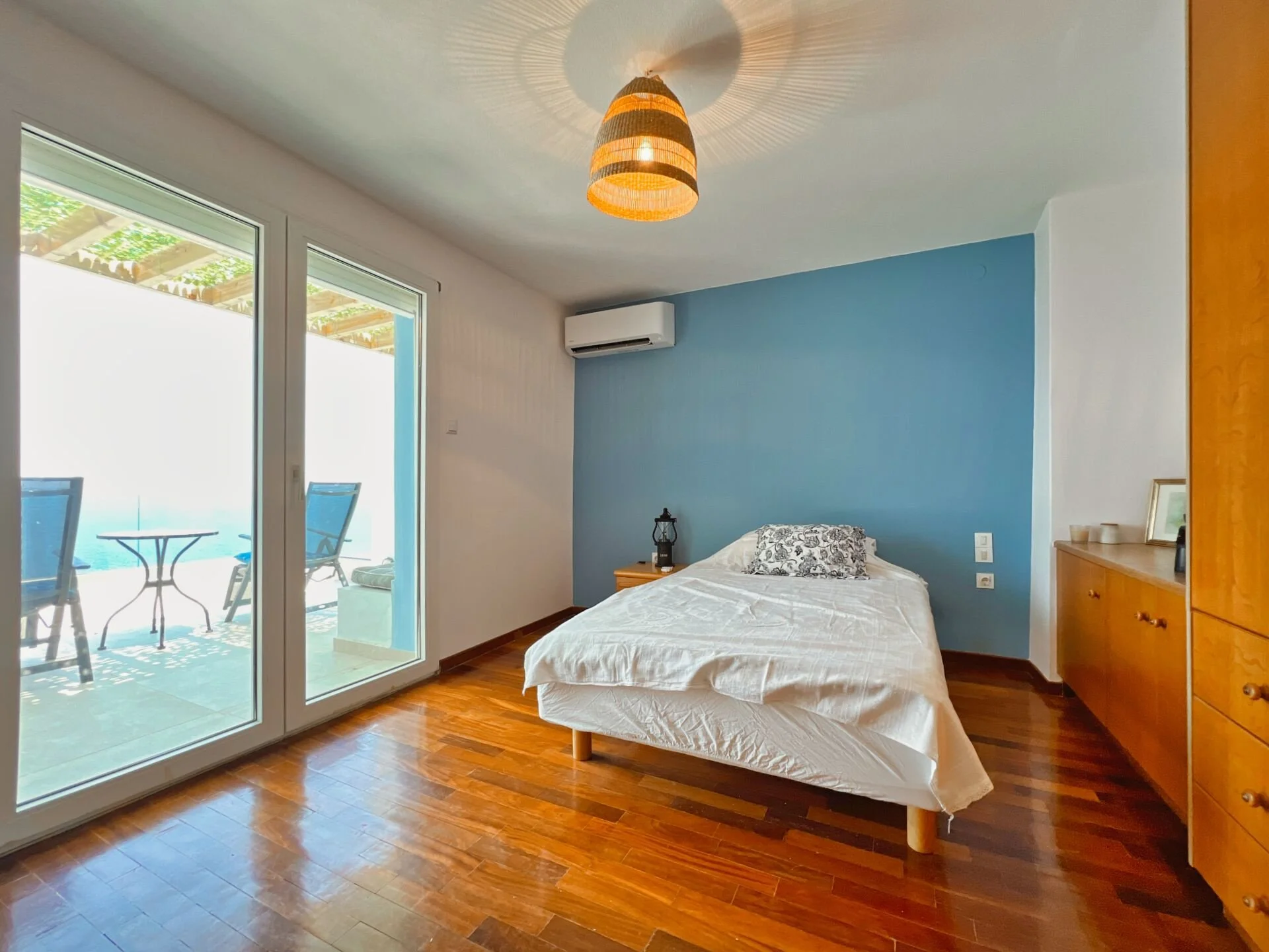 4-bedroom 3-bathroom detached house with panoramic sea views | Fully furnished | €400,000 (AU$700,000)