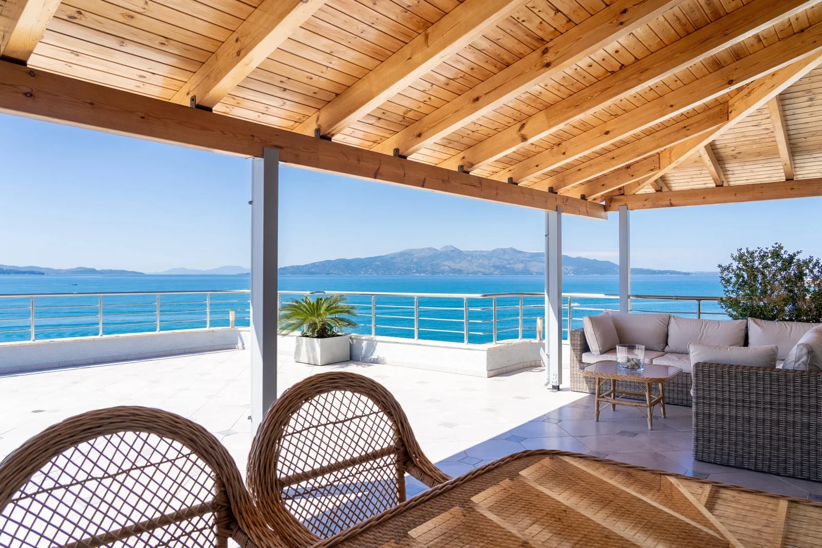 2-bedroom 2-bathroom penthouse  | 250m2 |  80m2 terrace |  | Sea views  |  Fully furnished | €525,000 (AU$877,000)
