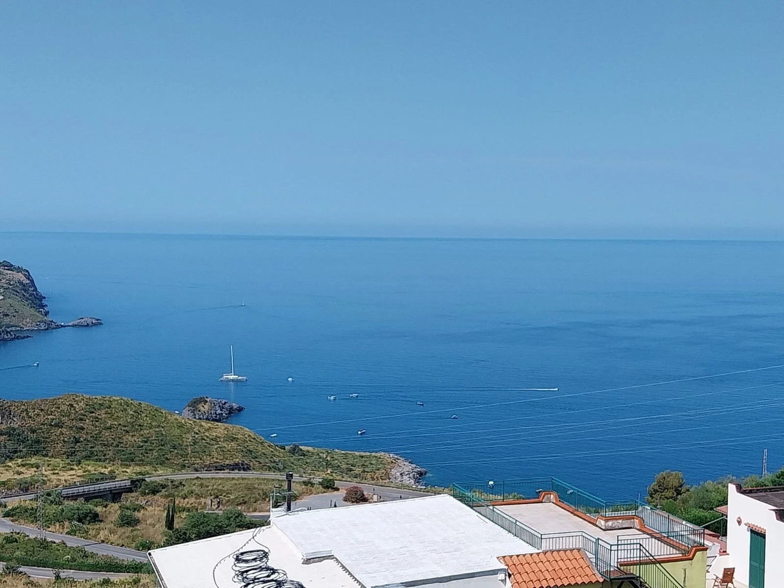 3-bedroom 3-bathroom semi-detached villa with sea views €279,000 (AU$466,000)