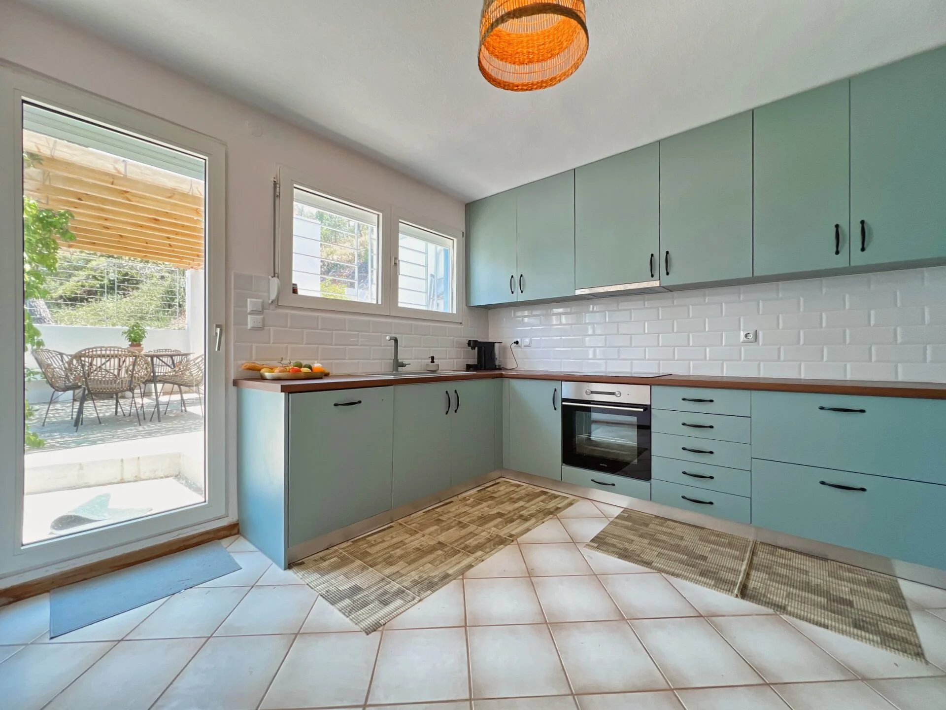 4-bedroom 3-bathroom detached house with panoramic sea views | Fully furnished | €400,000 (AU$700,000)