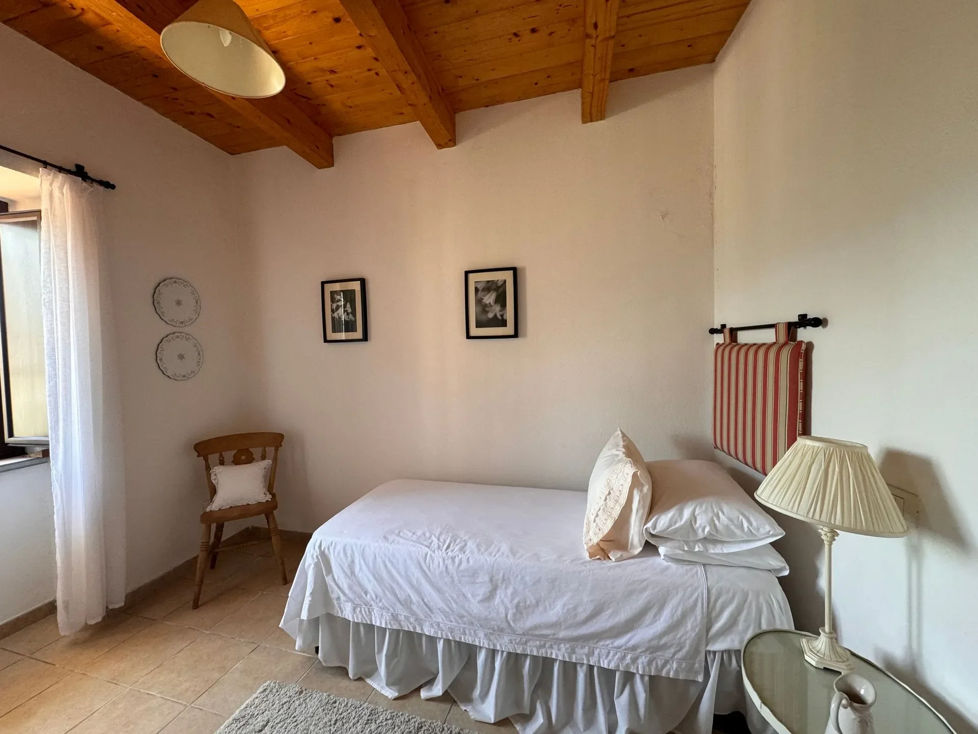 3-level villa 3-bedrooms 3-bathrooms | Completely renovated 2011 | Fully furnished | Sea and mountain views | Cellar | €180,000 (AU$301,000)