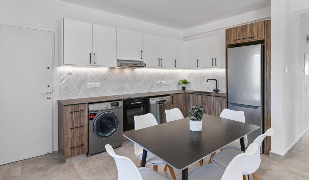 3-bedroom 2-bathroom penthouse with private roof garden with sea view | Furnished | Newly renovated in 2025 | €289,000 (AU$483,000)