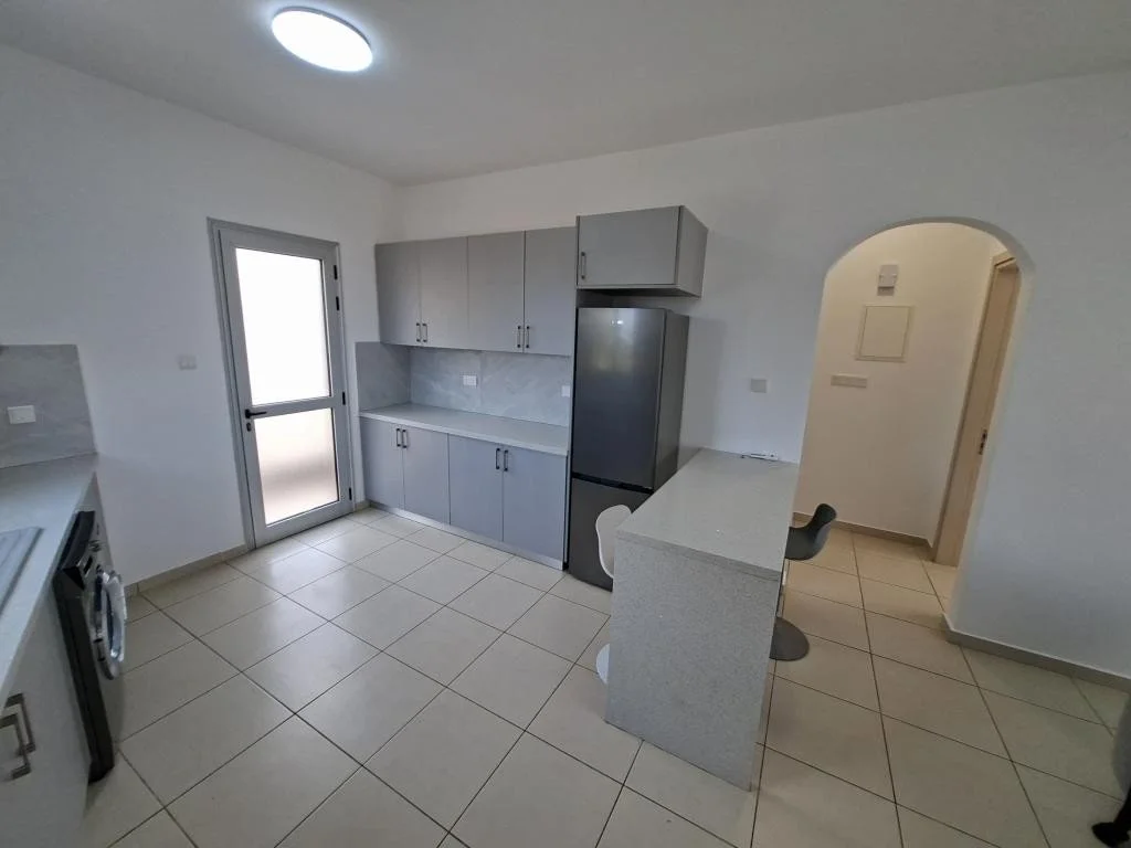 2-bedroom 2-bathroom penthouse with sea view | Fully furnished | Built in 2023 | € 298,000 (AU$498,000)