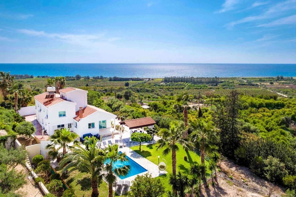 5-bedroom 4-bathroom house on 5,018 m2 land | Panoramic sea views | Pool  Landscaped garden with outdoor seating area with pergola | €1,100,000 (AU$1,837,000)