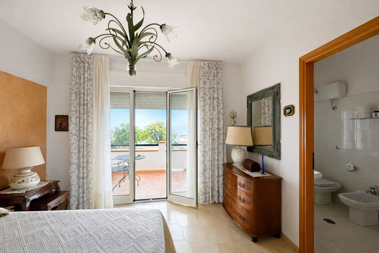 4-bedroom 3-bathroom terraced house with sea and mountain views | 3 floors with roof terrace and balcony | €180,000 (AU$301,000)