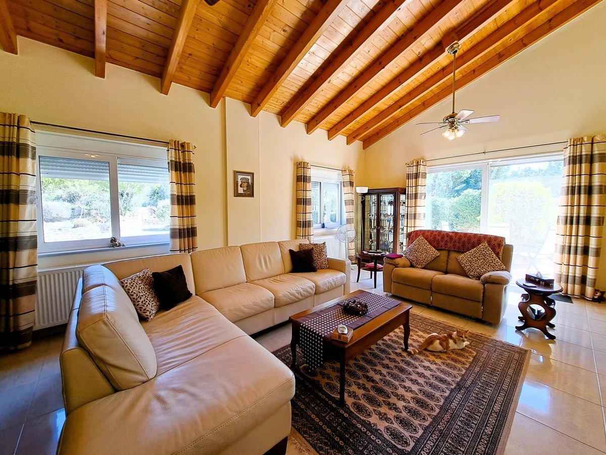 3-bedroom 3-bathroom country villa with pool | Plot size 3,592 sq m | Large balcony | Landscaped gardens | Partly furnished | Spectacular views of the mountains and countryside | Only 5 minutes drive to a sandy beach | €575,000 (AU$960,000)