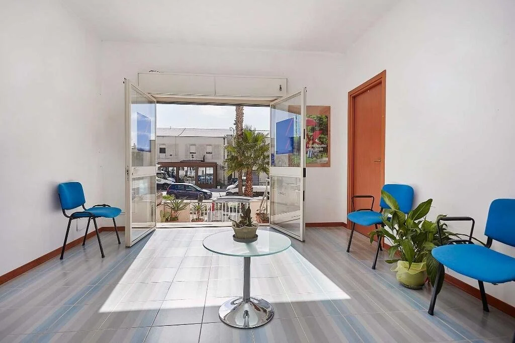 3-bedroom 2-bathroom townhouse 246m2 | Close to town centre with private garage | €175,000 (AU$292,000)