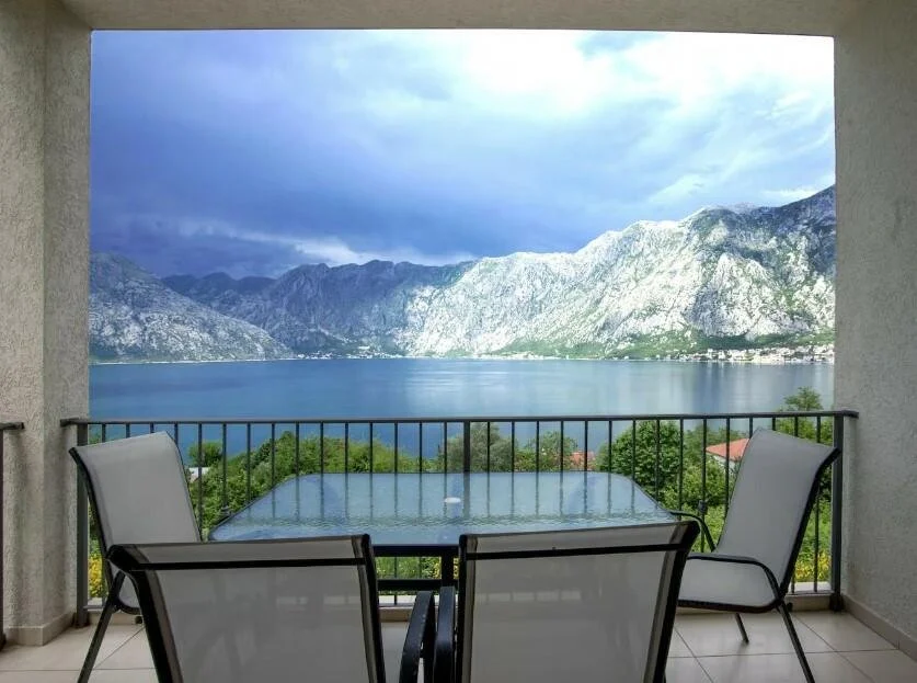 3-bedroom 2-bathroom apartment | Terrace offering panoramic sea views | Fully furnished | Private garage included in the price | Complex with shared pool | €340,000 (AU$564,000)
