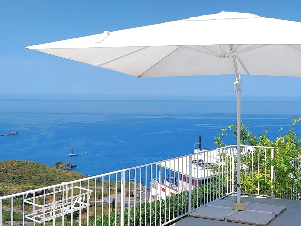 3-bedroom 3-bathroom semi-detached villa with sea views €279,000 (AU$466,000)