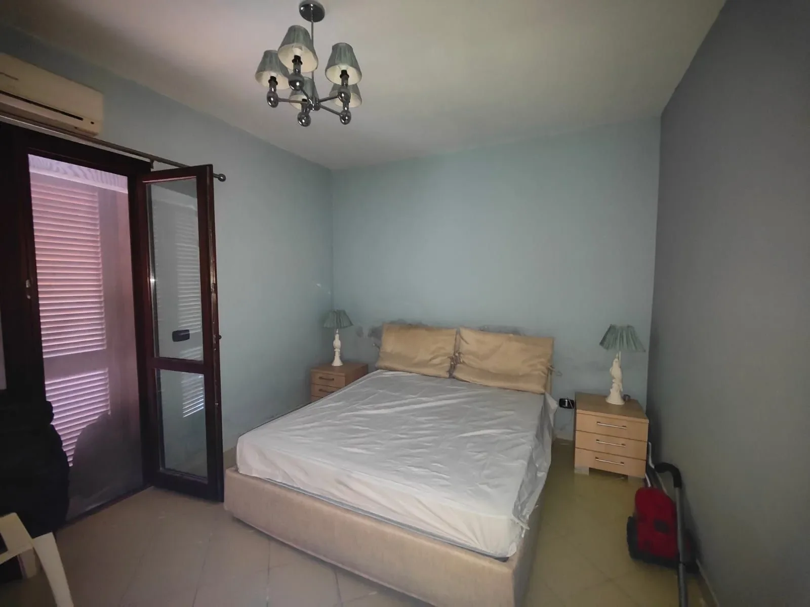 2-bedroom 1-bathroom villa with 75 square-metre paved solarium offering panoramic sea and mountain views | Garden | €175,000 (AU$292,000)