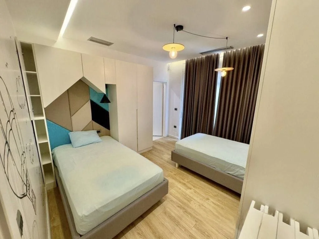 3-bedroom 4-bathroom 3-garage penthouse with panoramic sea views | €750,000 (AU$1,253,000)