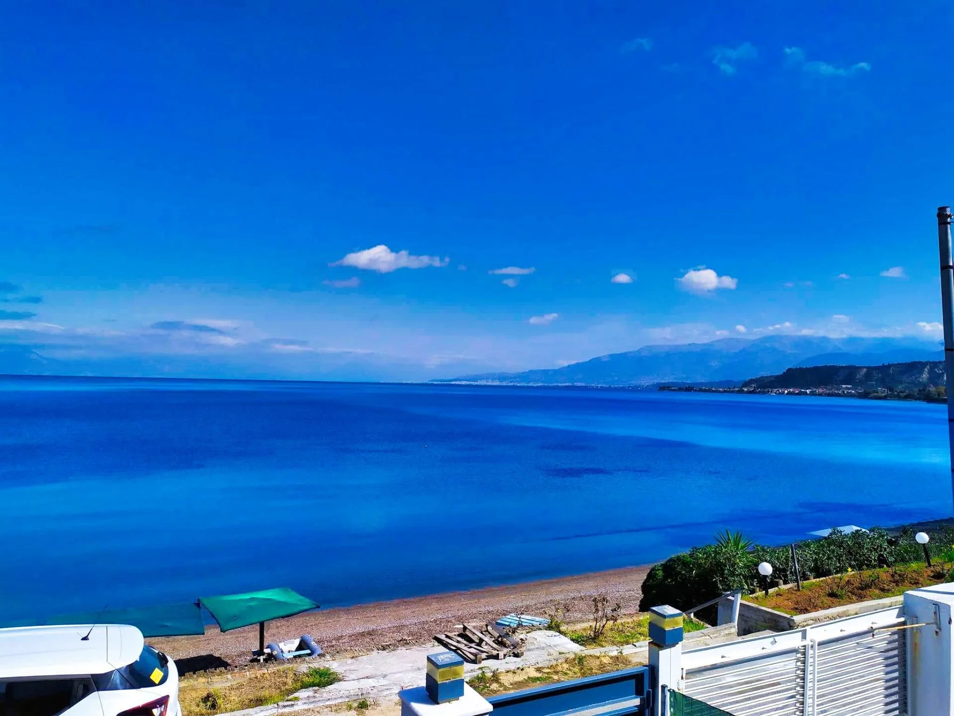 4-bedroom 3-bathroom villa on the sea | Fully furnished | €320,000 (AU$665,000)