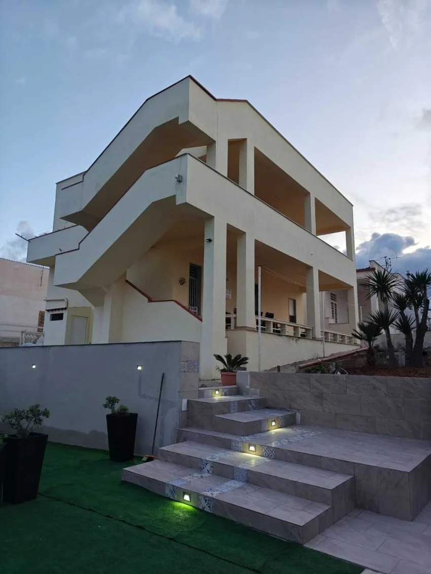 8-bedroom 2-bathroom renovated house 188m2 | 400 metres from the sea with views overlooking the gulf | It consists of two apartments, each with a kitchen, which are being sold as a single unit | There are also separate balconies and a 94m2 terrace wi