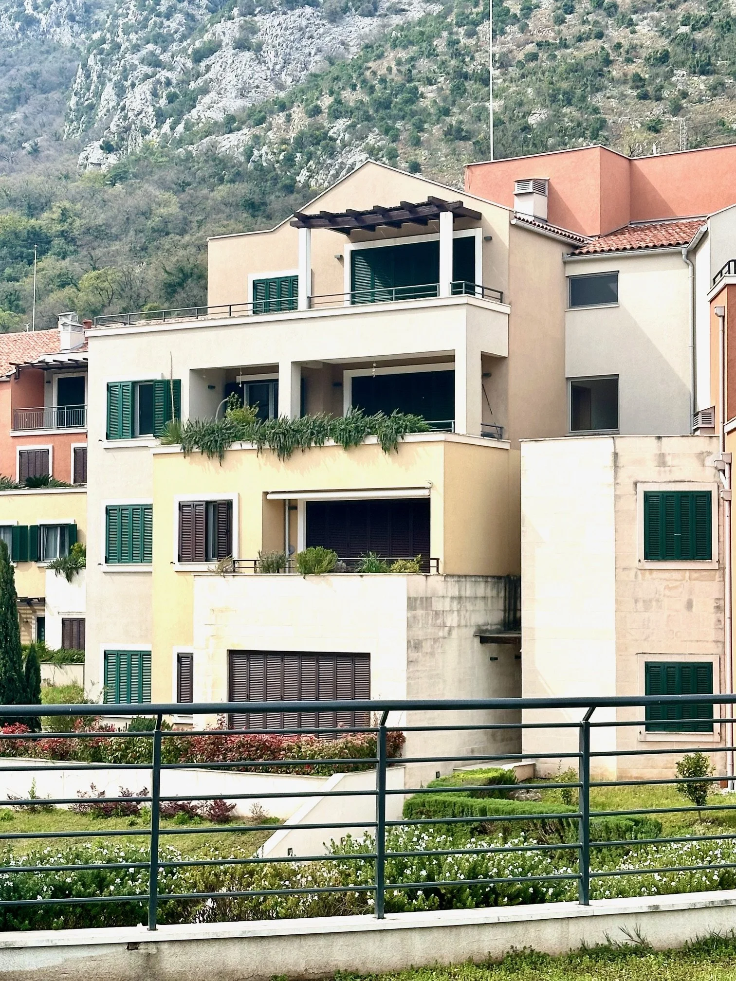 2-bedroom 2-bathroom penthouse in exclusive gated community | Generously sized terrace offering stunning panoramic views of sea and mountains | Fully furnished | Shared pool and on-site spa facilities | Kid’s playground |  €349,000 (AU$579,000)