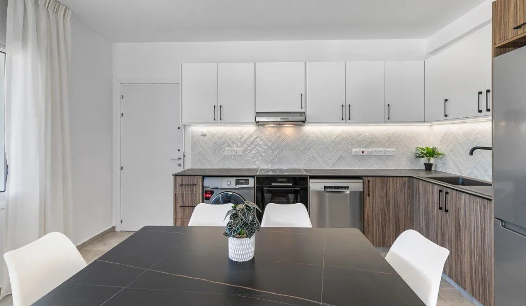 3-bedroom 2-bathroom penthouse with private roof garden with sea view | Furnished | Newly renovated in 2025 | €289,000 (AU$483,000)