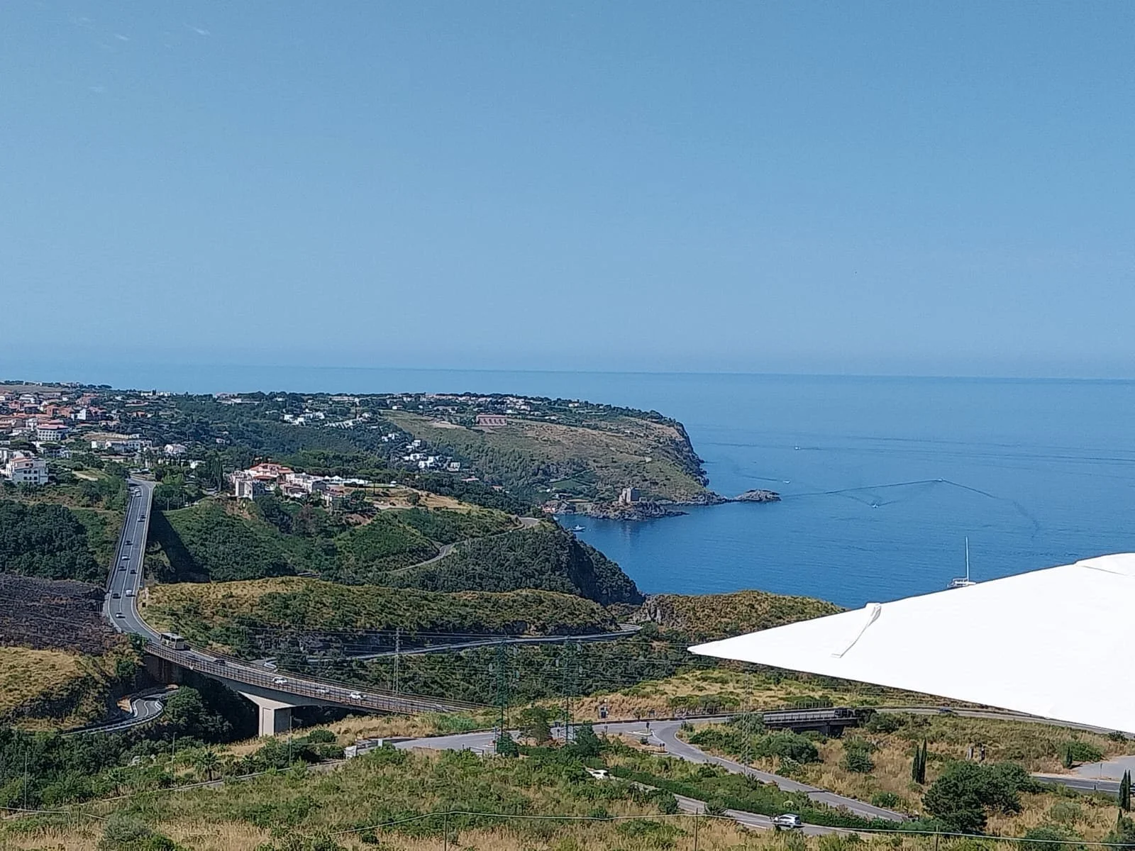 3-bedroom 3-bathroom semi-detached villa with sea views €279,000 (AU$466,000)