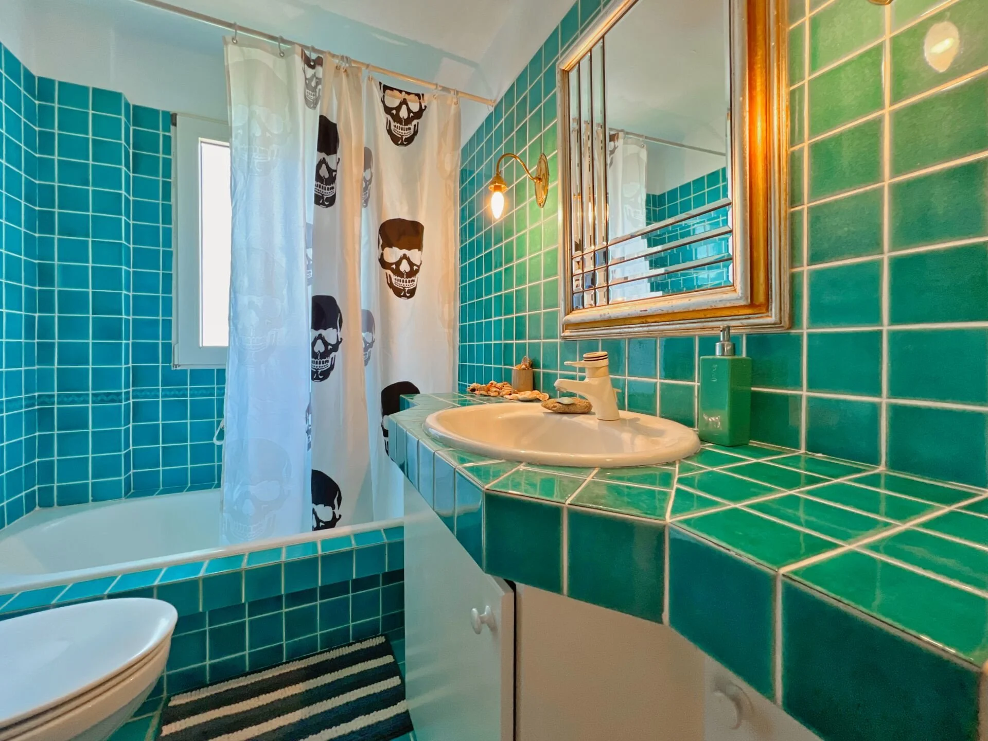 4-bedroom 3-bathroom detached house with panoramic sea views | Fully furnished | €400,000 (AU$700,000)